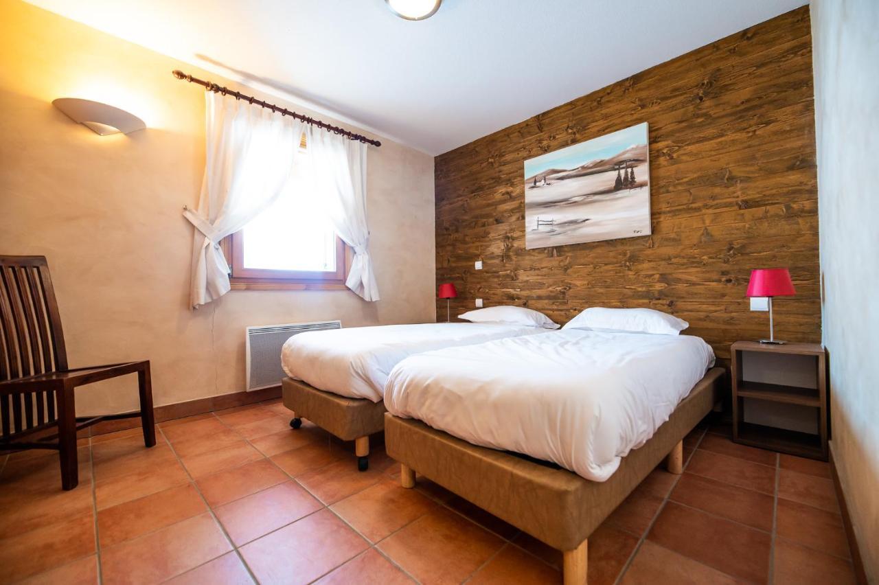 Parc Madeleine - Chalets Saint-François-Longchamp Exteriör bild