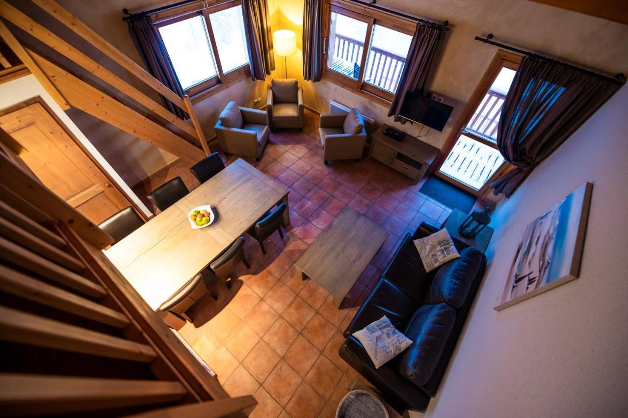 Parc Madeleine - Chalets Saint-François-Longchamp Exteriör bild